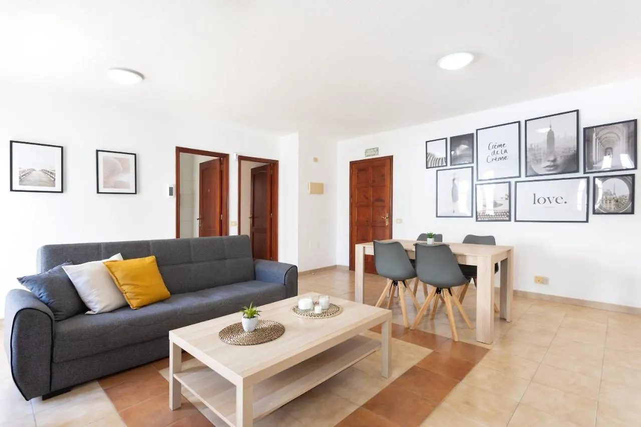 Vv Lopemar Villa Los Cristianos  Spain